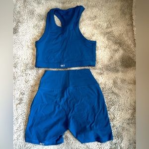 Set Active shorts set